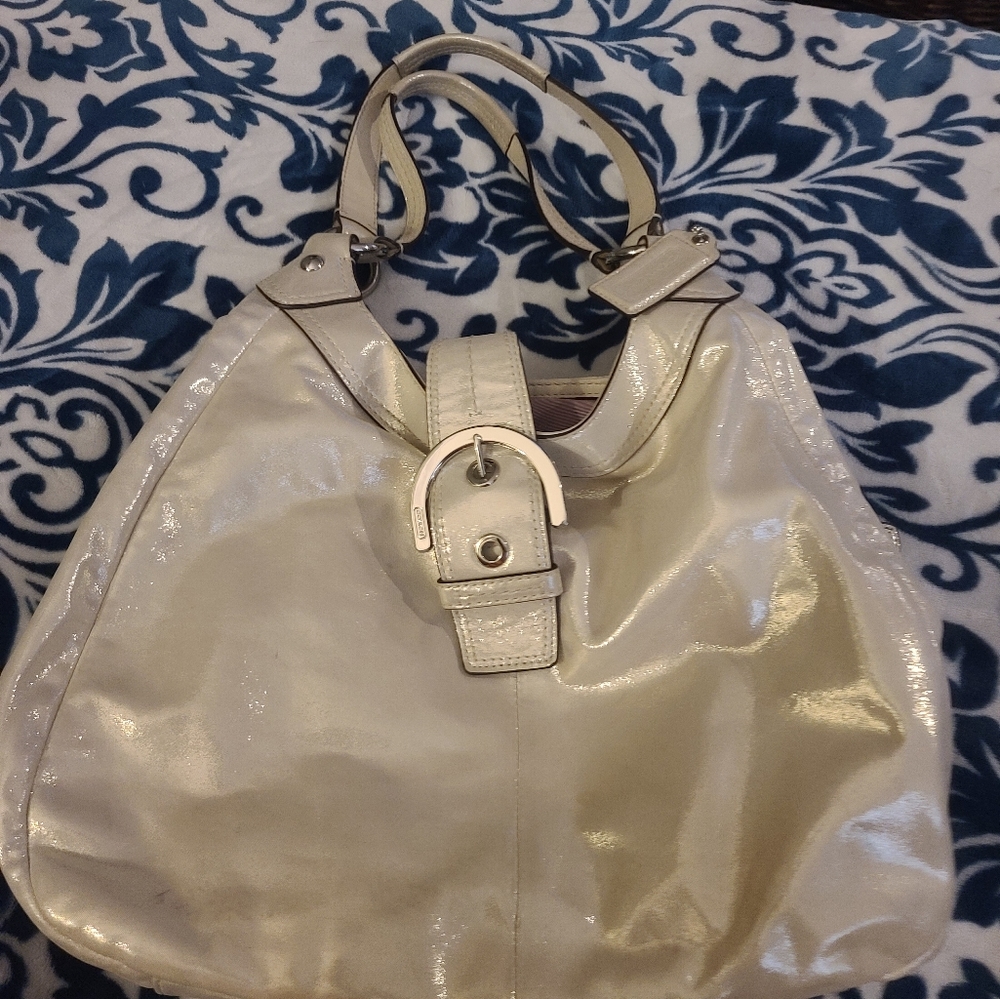 Coach SOHO LYNN Buckle Flap Hobo PURSE Metallic Gold/Silver